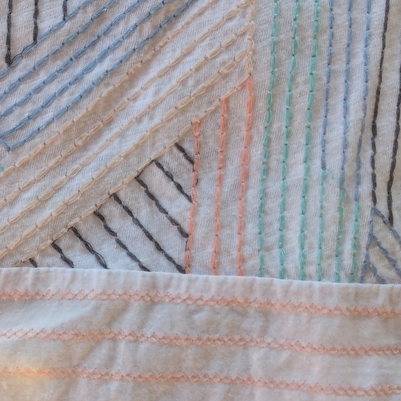 Anthropologie Akemi + Kin Contrast Colorful Stitch Embroidered 70s Sienna Top S - Picture 9 of 12